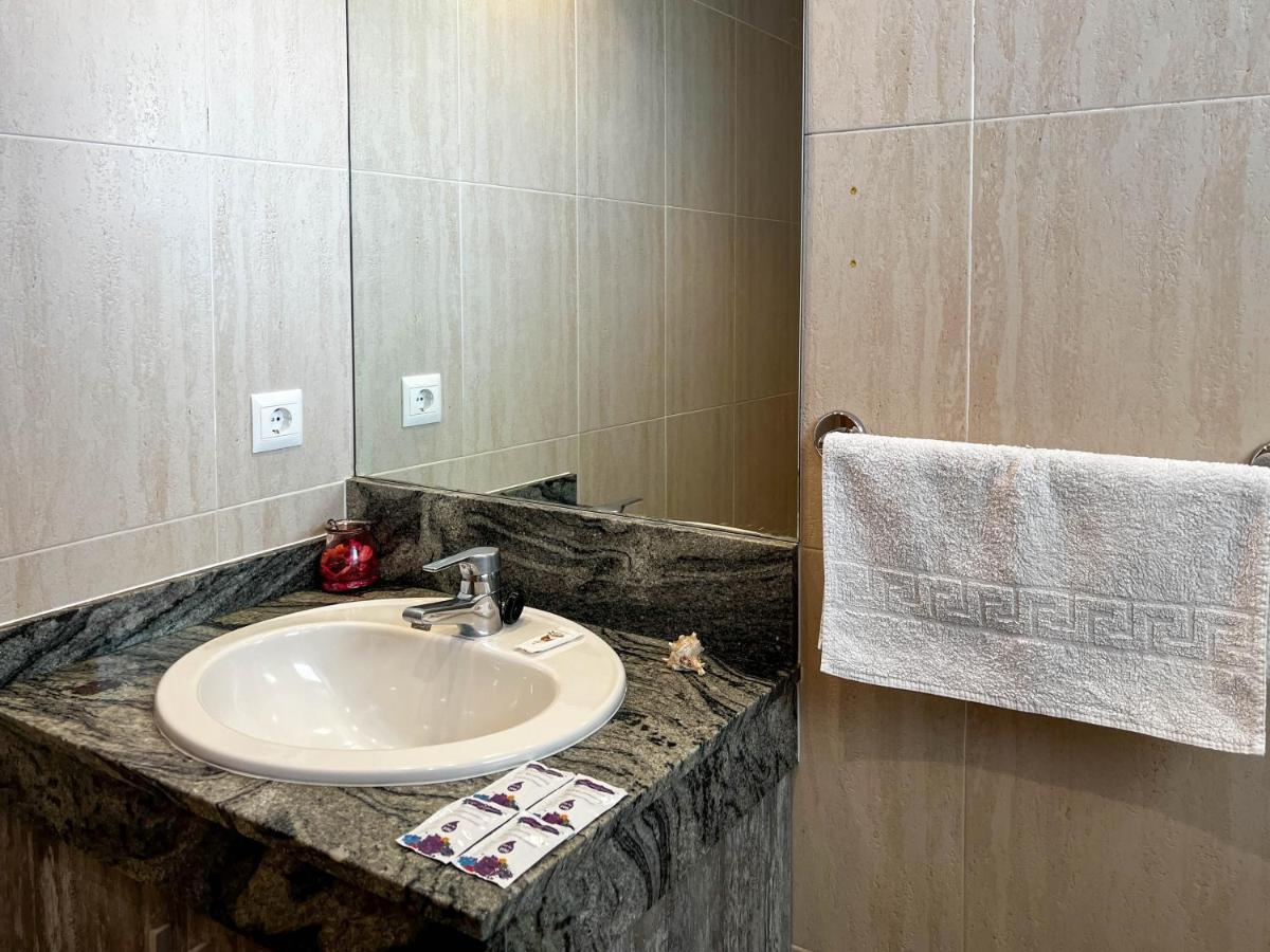 Apartment Aloha Playa Malaga Benalmádena Exteriör bild